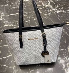 ✅️  Кожена чанта