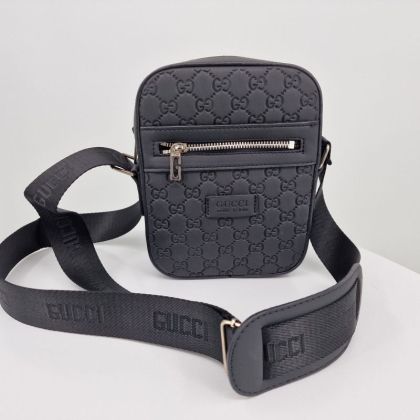 Мъжка кожена чанта