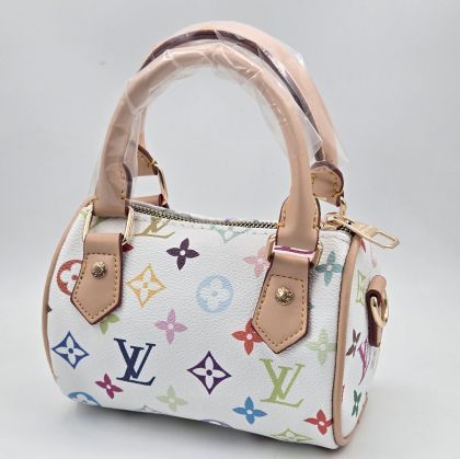 ✅️  Кожена чанта