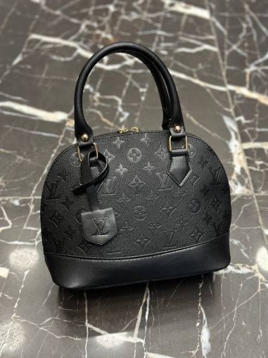 ✅️  Кожена чанта