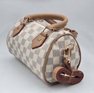 ✅️  Кожена чанта