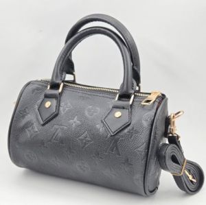 ✅️  Кожена чанта