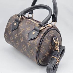 ✅️  Кожена чанта