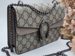 ✅️  Кожена чанта