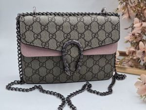 ✅️  Кожена чанта