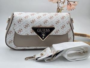 ✅️  Кожена чанта