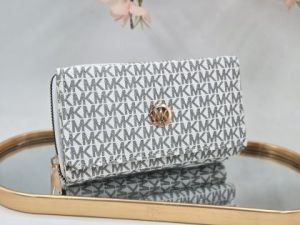 ✅️ Дамско кожено портмоне