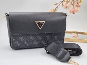 ✅️  Кожена чанта