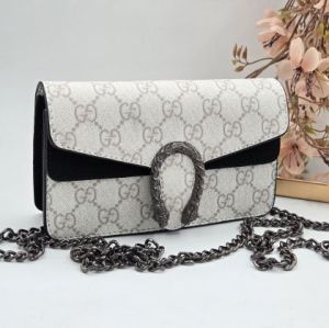 ✅️  Кожена чанта