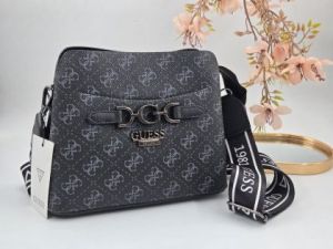 ✅️  Кожена чанта